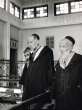Trois juifs dans une synagogue